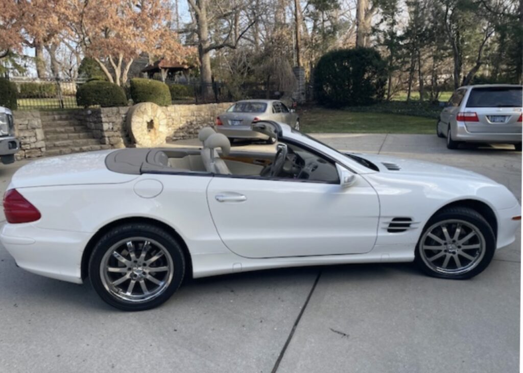 2005 Mercedes-Benz SL500 2-passenger Coupe/roadster