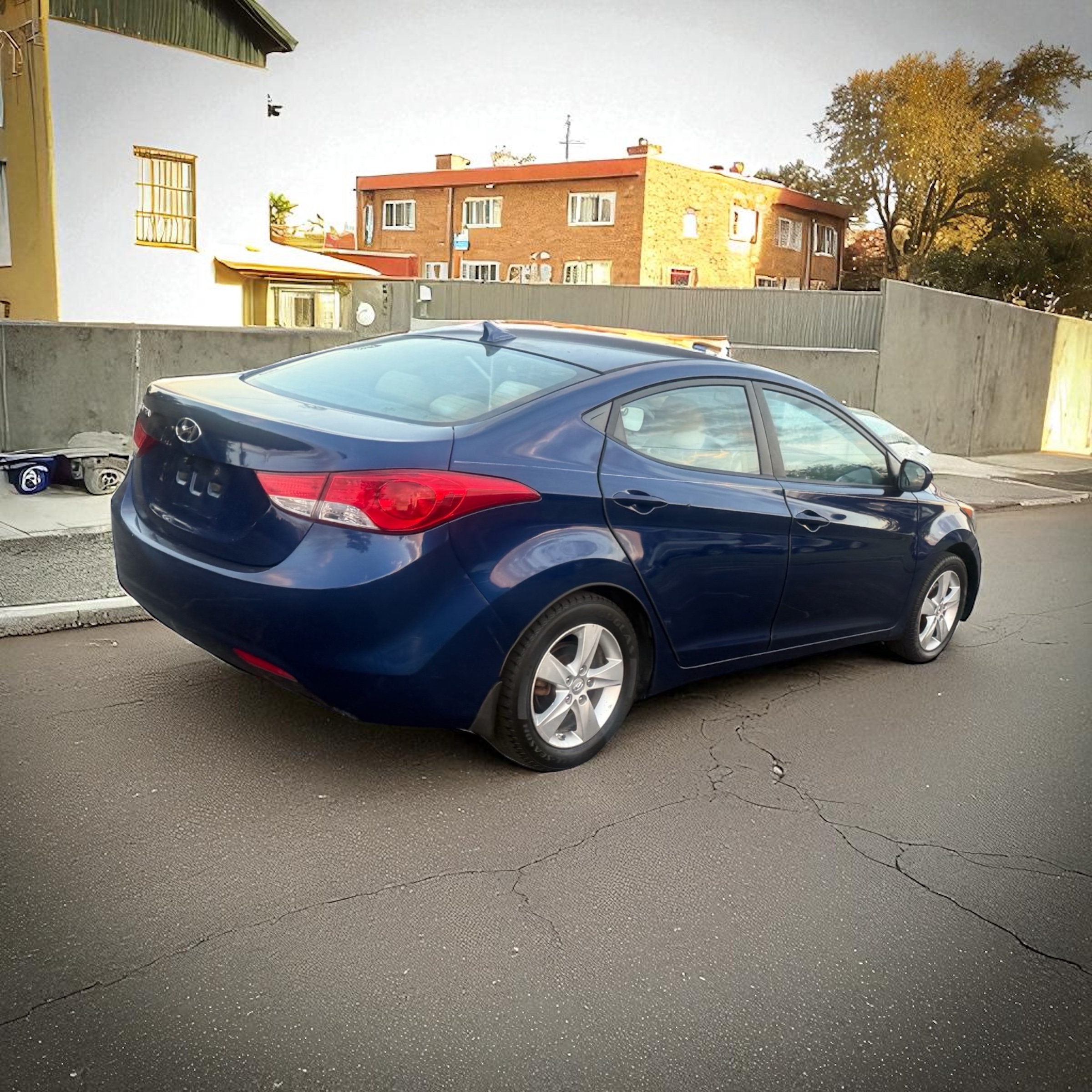 2013 HYUNDAI ELENTRA LIMITED