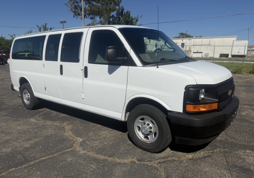 2017 Chevrolet Express 2500