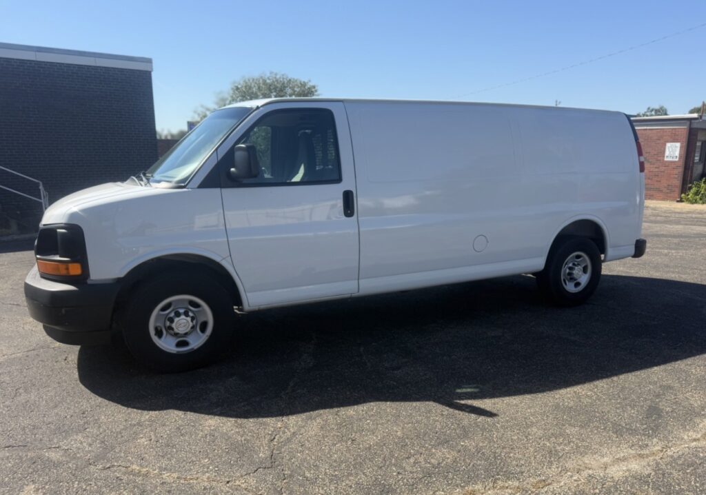 2017 Chevrolet Express 2500